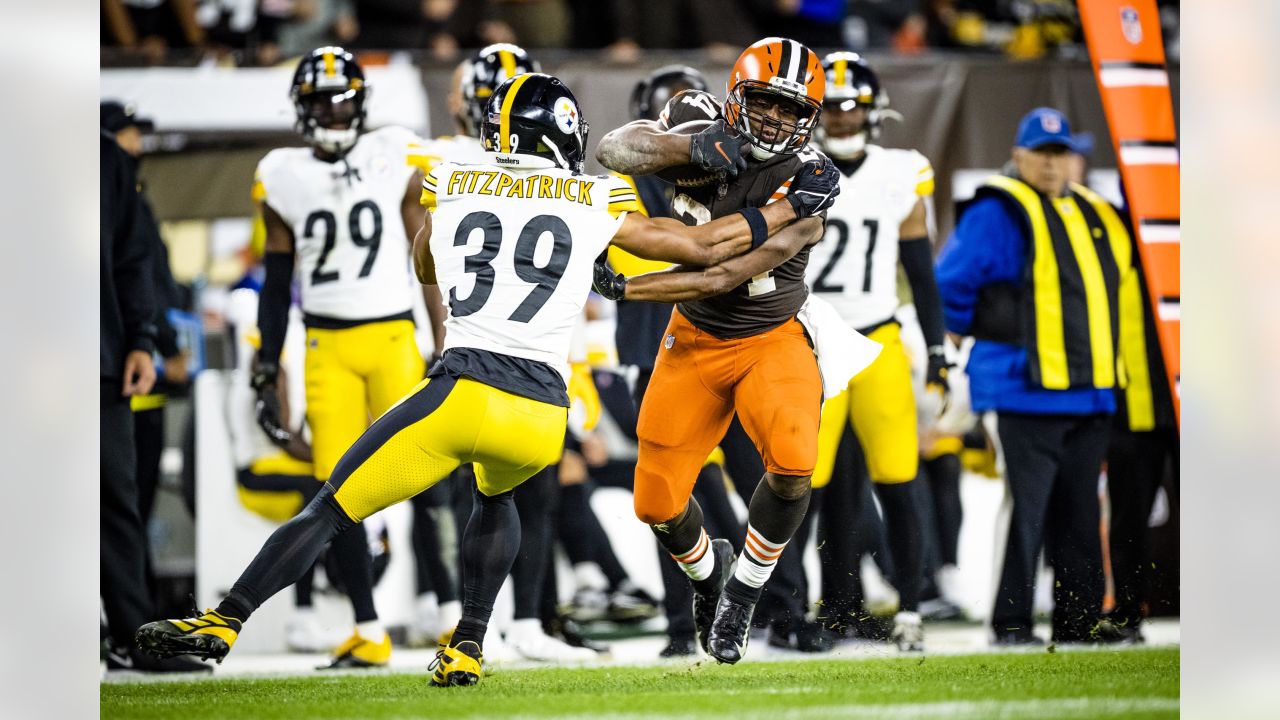 First Energy Stadium. 22nd Sep, 2022. Myles Garrett #95 during the  Pittsburgh Steelers vs Cleveland Browns game in Cleveland, OH at First  Energy Stadium. Jason Pohuski/CSM/Alamy Live News Stock Photo - Alamy