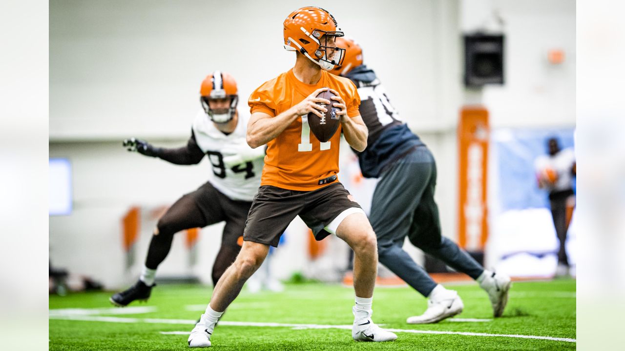 Cleveland Browns third-stringer Nick Mullens preps for another chance