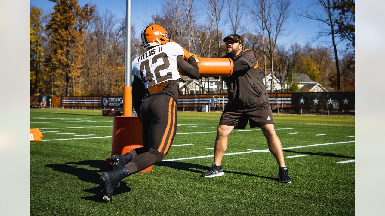 News & Notes: Deion Jones ready to embrace bigger role after Browns debut