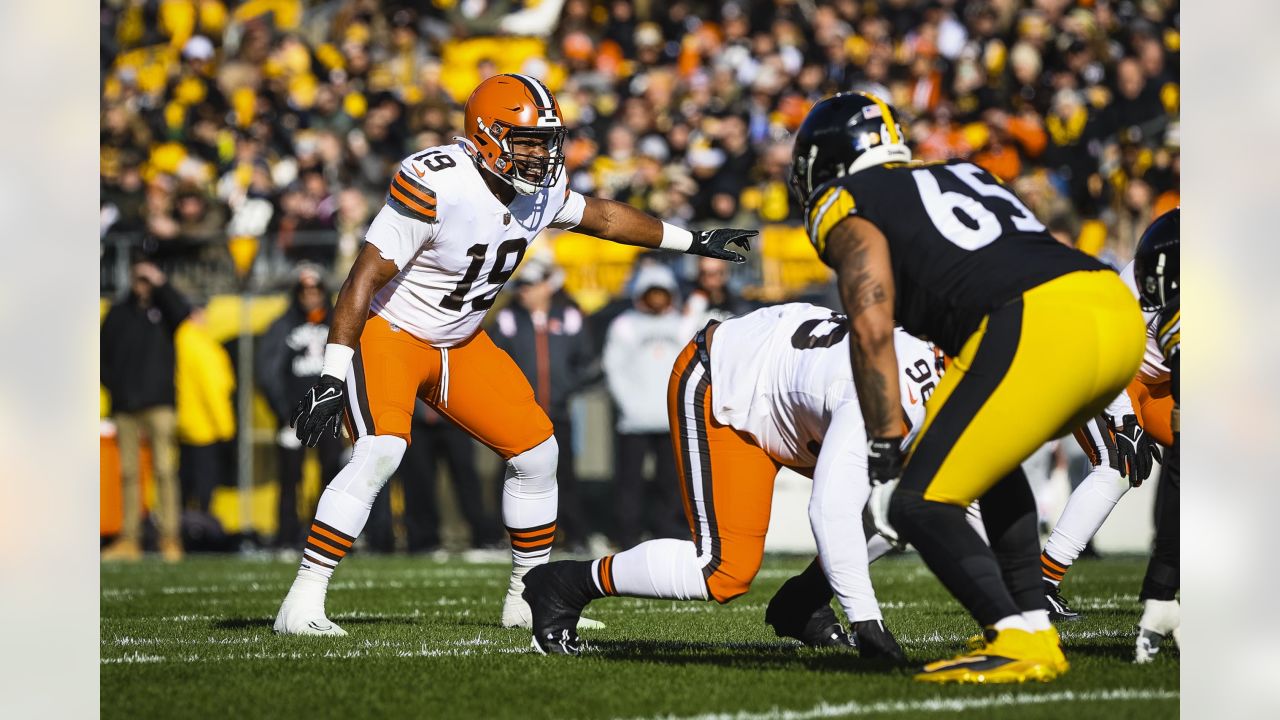 Photos: Week 18 - Browns at Steelers Game Action