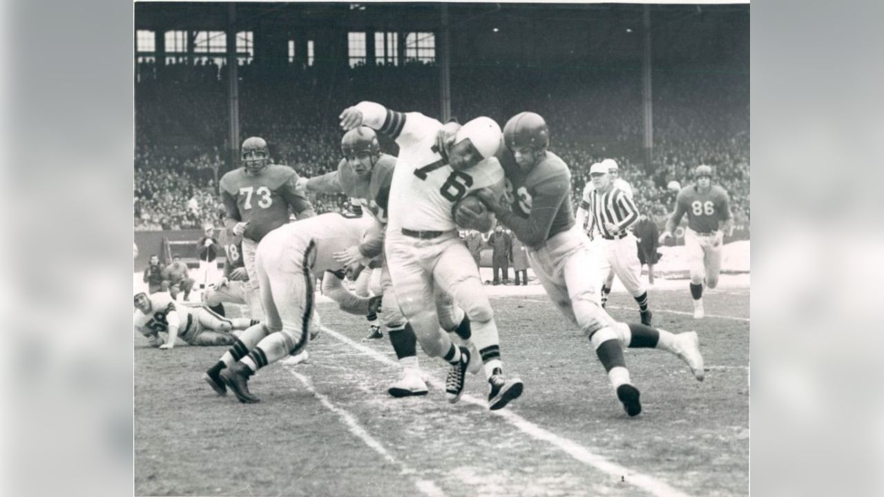 1953 newspaper Early NFL NEGR0 football star MARION MOTLEY wThe Cleveland  Browns