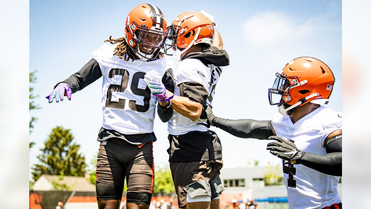 Browns DC on Greg Newsome, Jeremiah Owusu-Koramoah: 'It felt like we got  two first-rounders'