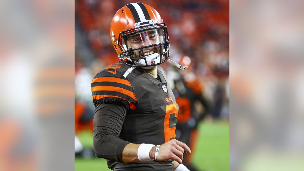 Baker Mayfield Jets Swap  Football helmets, Football, Baker mayfield