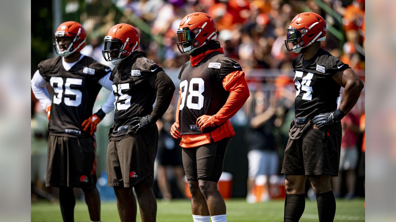 Cleveland Browns welcome fans to first open training camp of 2022 