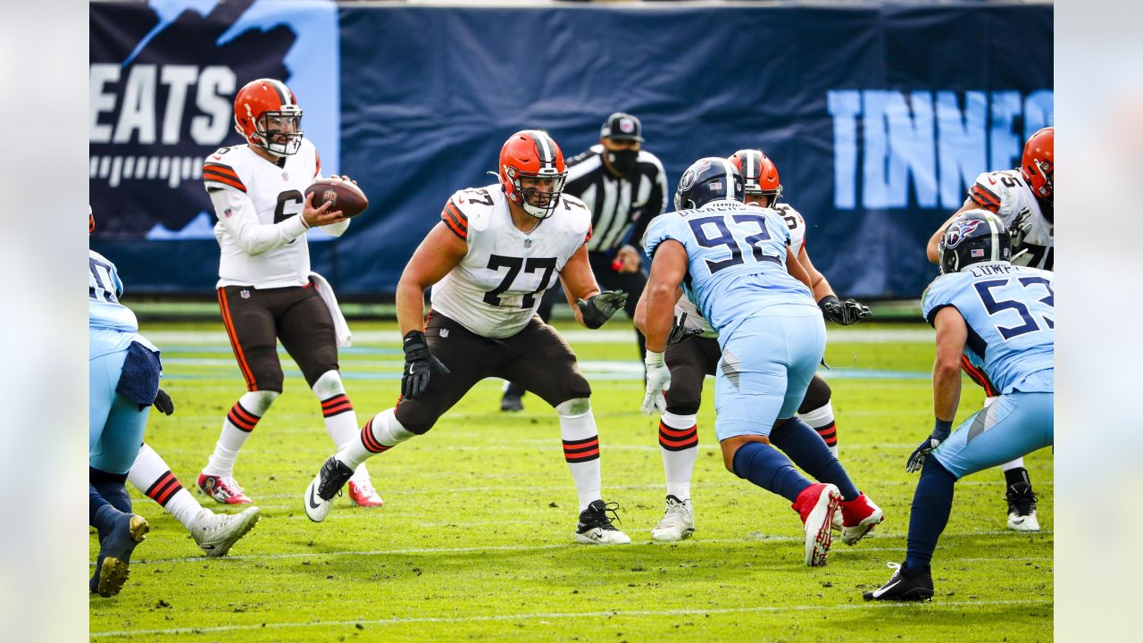 Browns vs. Titans Final Score: Cleveland's historic first-half leads to 41-35  victory over Titans - Dawgs By Nature