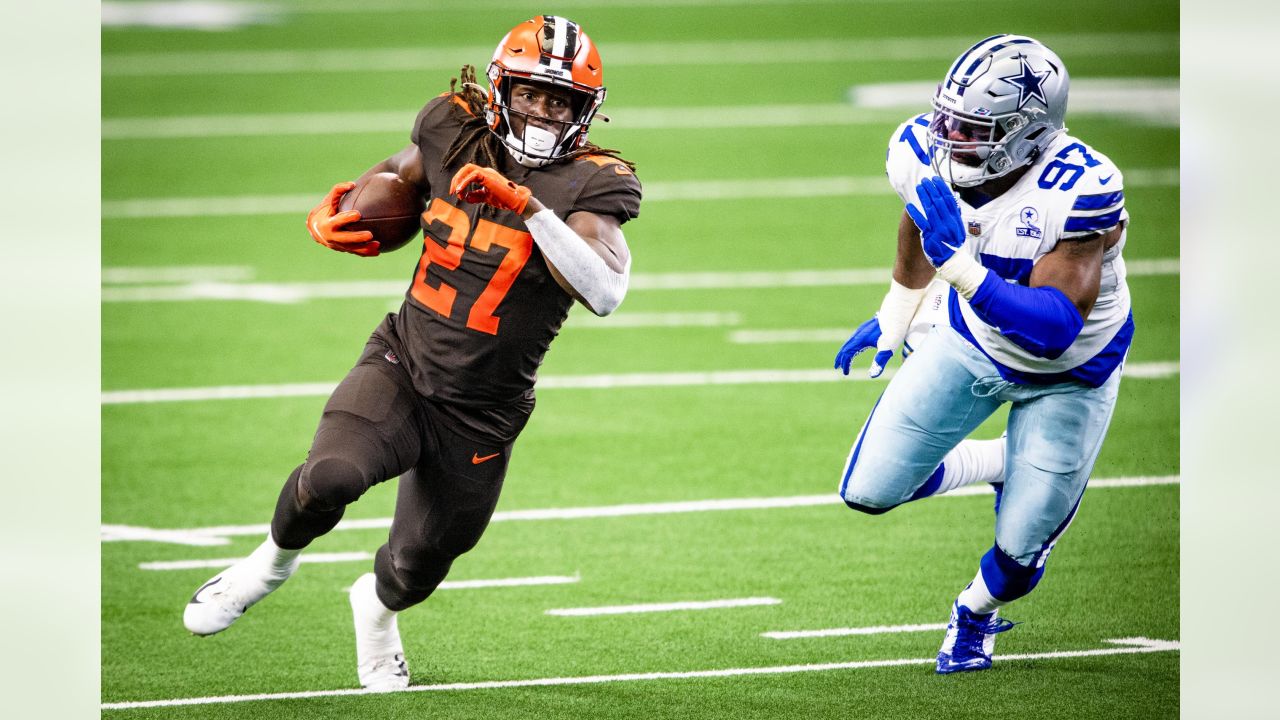 RB Kareem Hunt is ready to showcase his game in return to the Browns