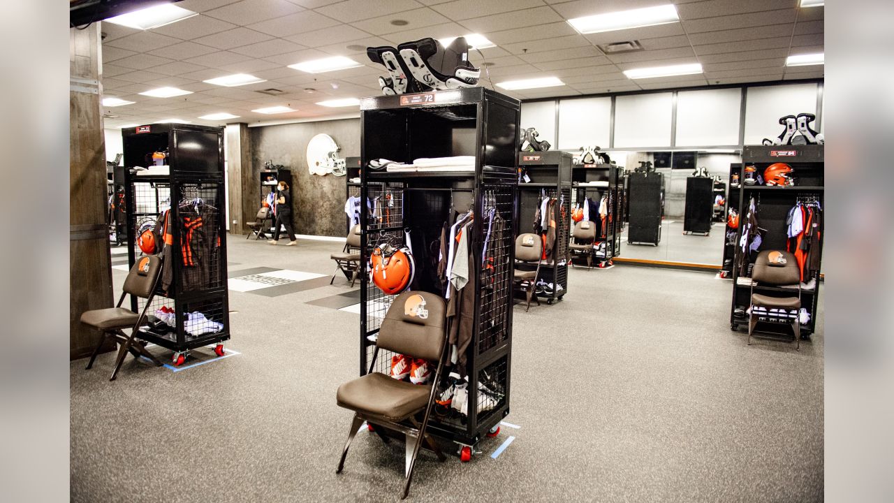 Cleveland Browns Stadium - The pro shop is open NOW until the 3rd quarter!  Or visit any of our other pro shop locations in sections: 110, 124, 135,  148, 316, 340, 508, 511, 529, and 535! #LVvsCLE