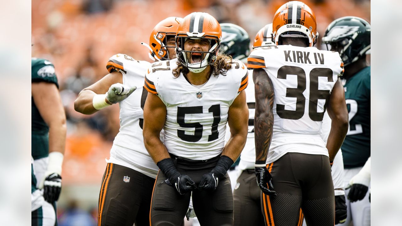 Cleveland Browns defensive end Isaiah Thomas (58) runs off of the line of  scrimmage during an NFL football game against the Cincinnati Bengals,  Monday, Oct. 31, 2022, in Cleveland. (AP Photo/Kirk Irwin