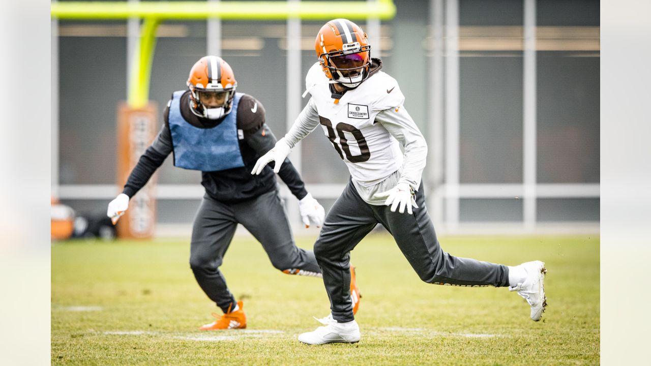 Jarvis Landry, Kareem Hunt injury update: Browns RB set to play