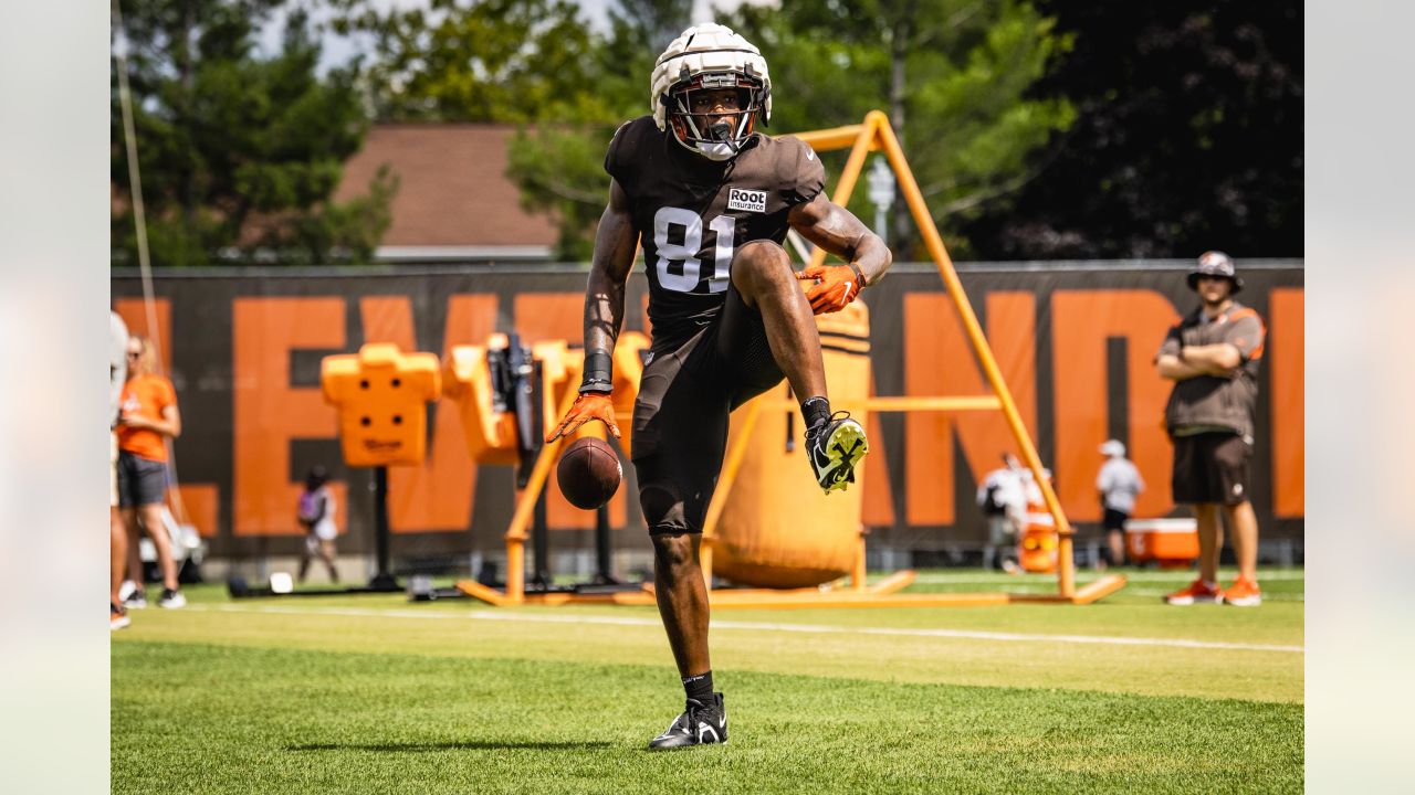 Former NDC standout Zaire Mitchell-Paden working hard on Browns' practice  squad