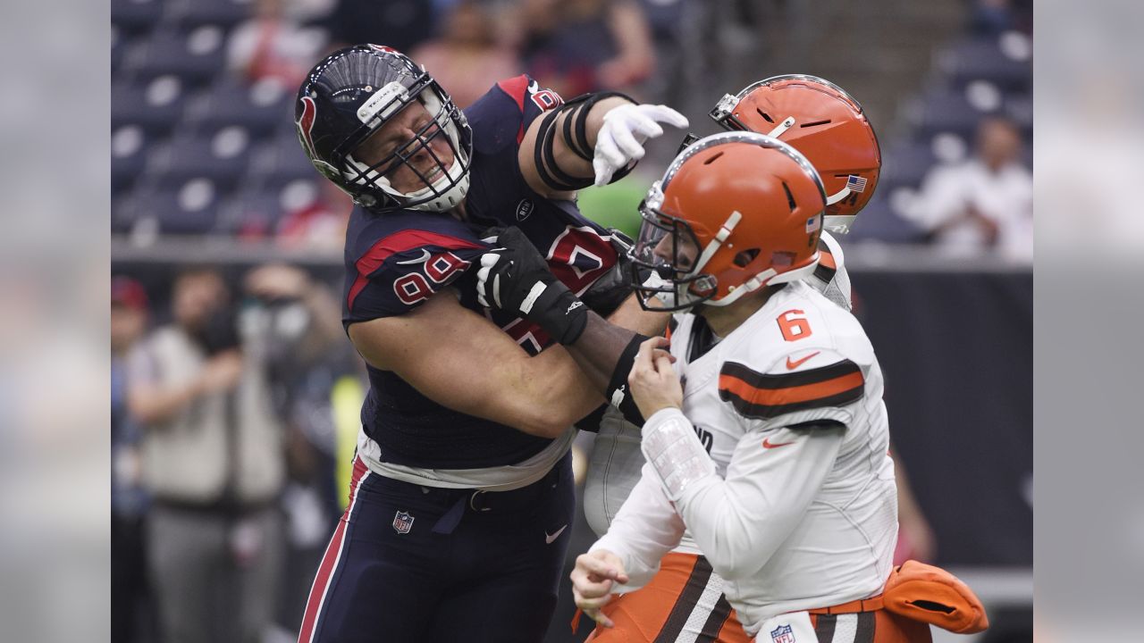 Baker Mayfield has second straight practice with a turnover, but