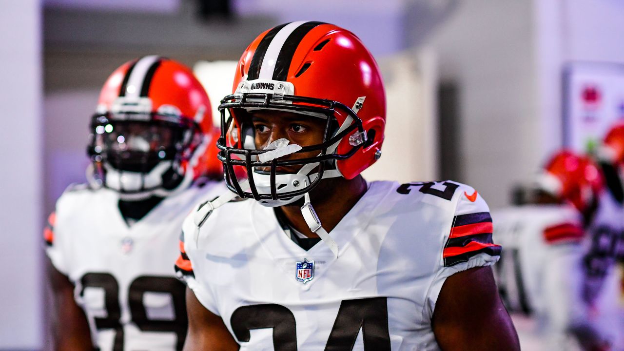 Browns alternate helmet, uniform combination appears to reignite beef with  rival Bengals