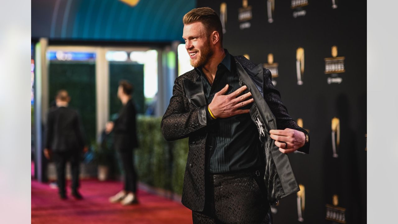 Sam Hubbard Suits Up in Shiny Loafers at NFL Honors Red Carpet 2023 –  Footwear News