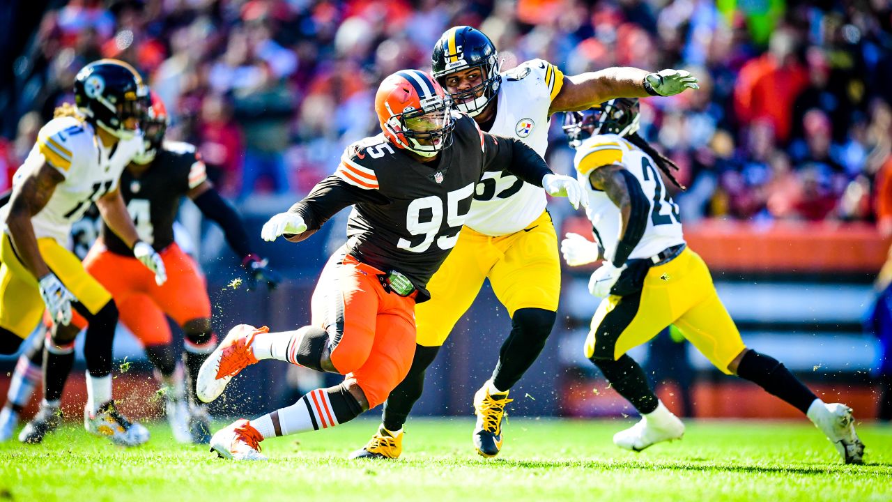 Photos: Week 8 - Steelers at Browns Game Action