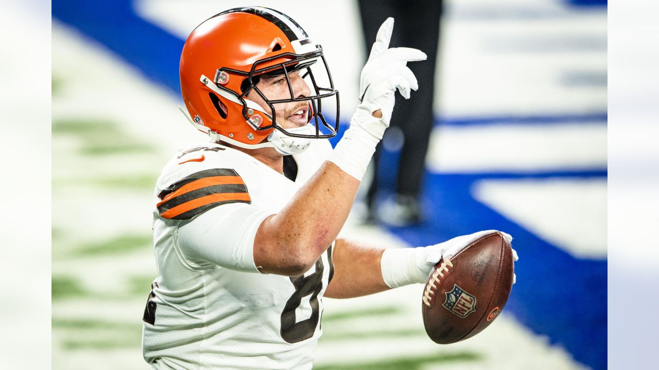 CLEVELAND, OH - JANUARY 09: Cleveland Browns tight end Austin