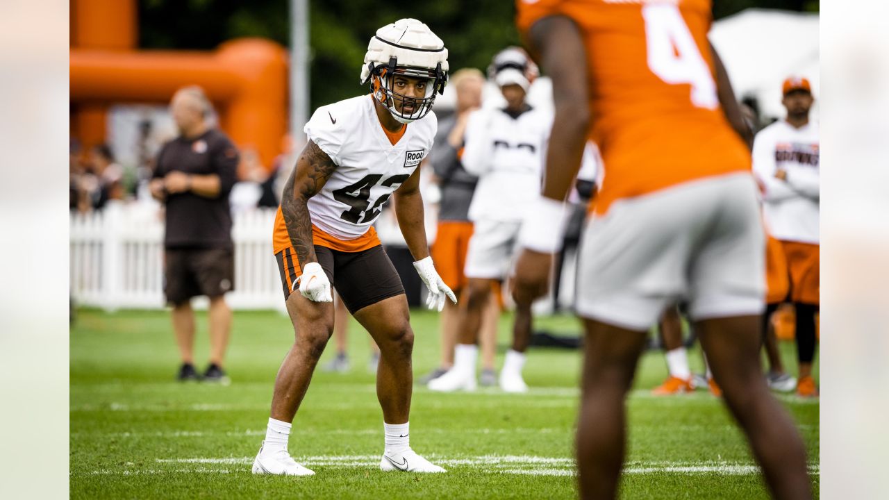 Browns rookie Isaiah Thomas embracing new role as a dad, still fighting on  the field: 'This is for the greater good for our future' 