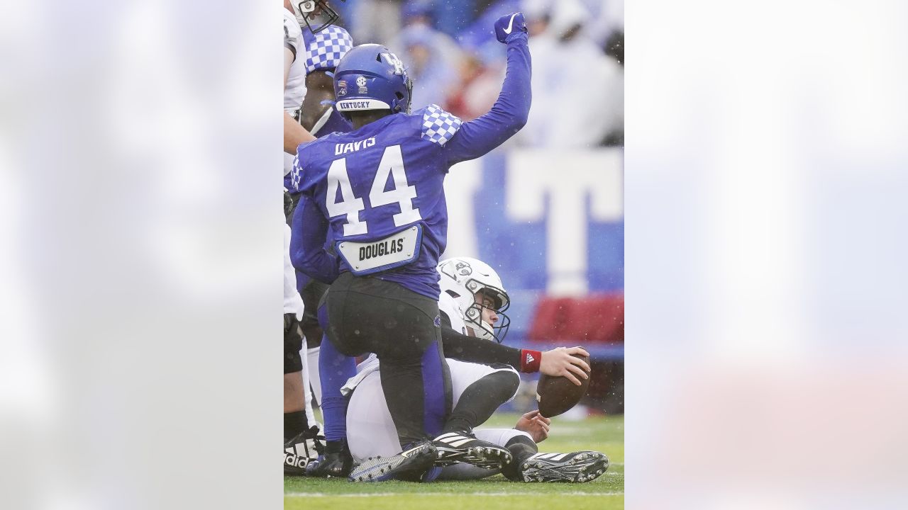 Jamin Davis: Kentucky football linebacker declares for NFL draft