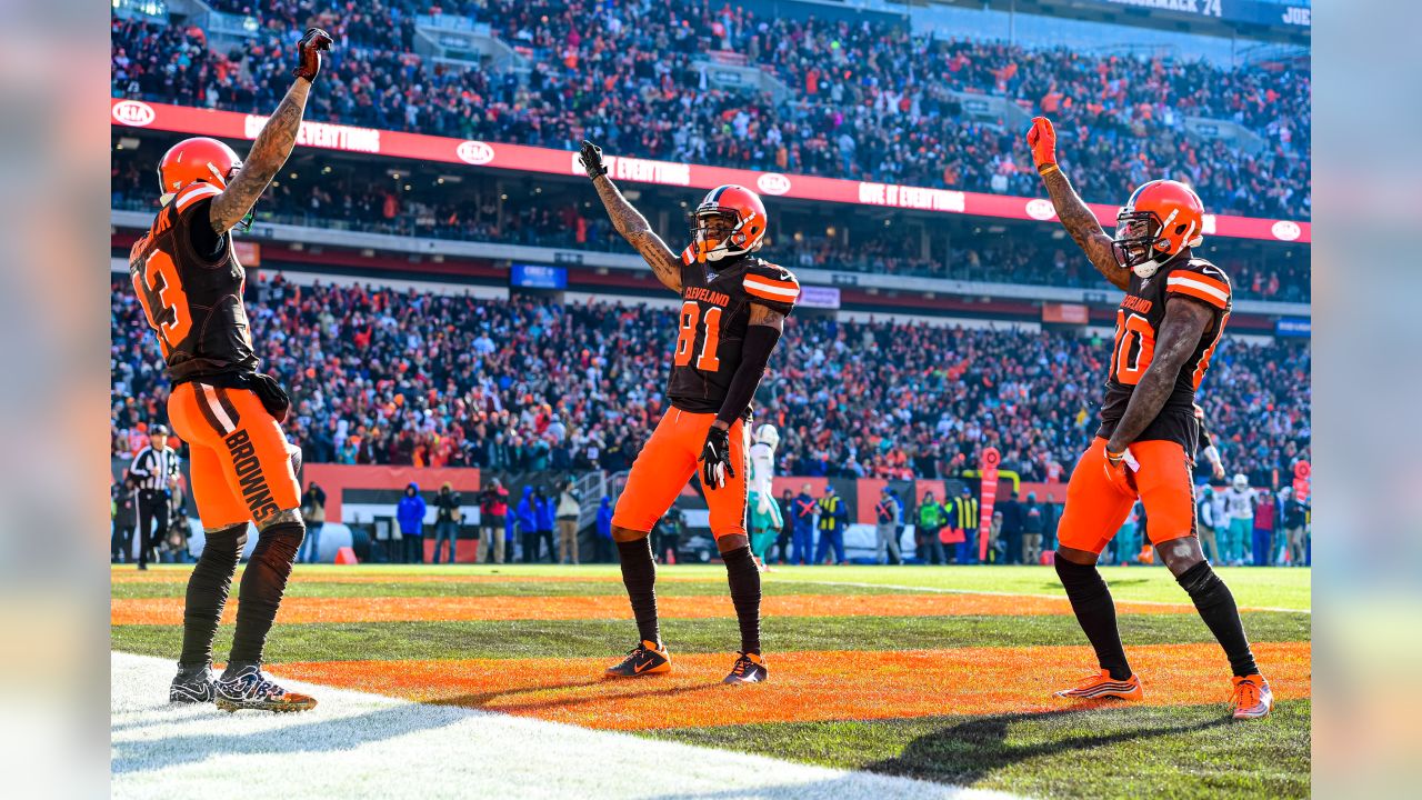 PHOTOS: Cleveland Browns crush Miami Dolphins, 41-24