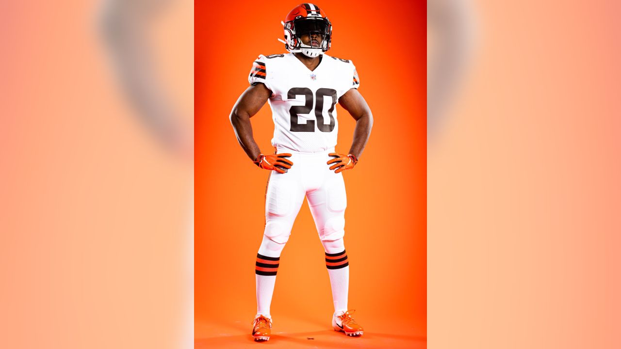 New Cleveland Browns Uniform Football Joggers for Women