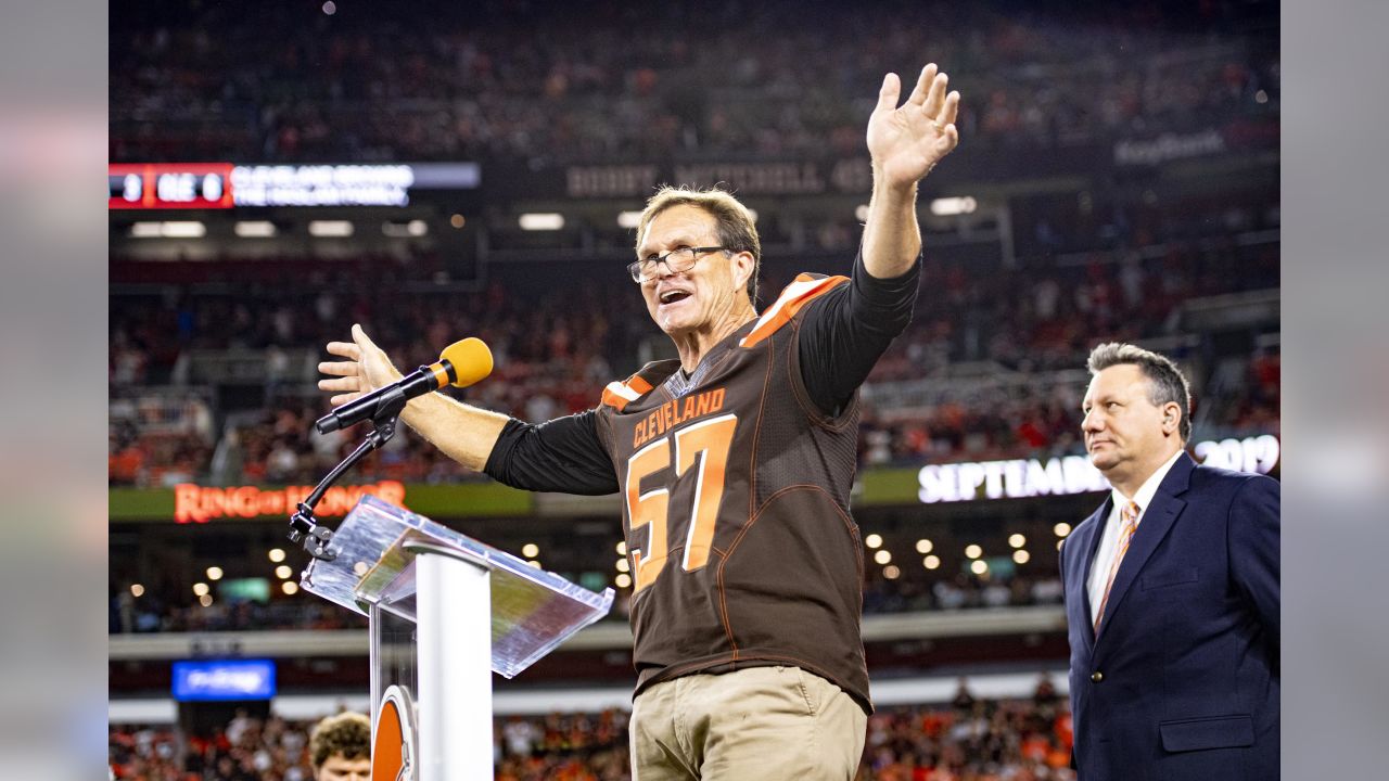 Matthews enters Browns' Ring of Honor