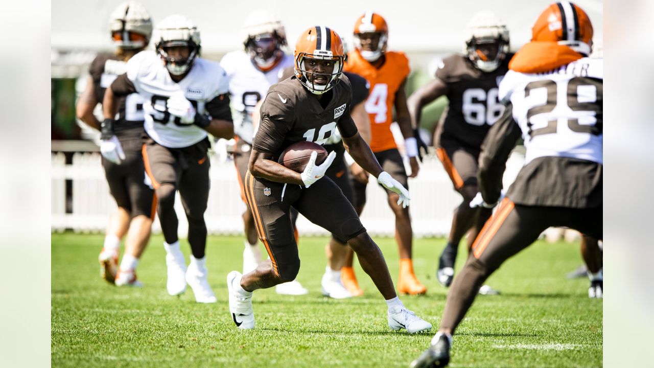 David Bell glad to be back on field at Cleveland Browns training camp