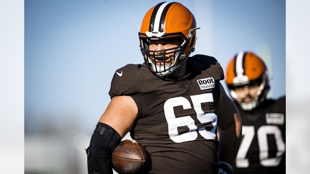 Hjalte Froholdt back for Browns, but Greg Newsome II remains out