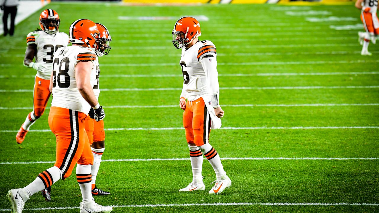 Cleveland Browns FaceTime Kevin Stefanski during playoff celebration