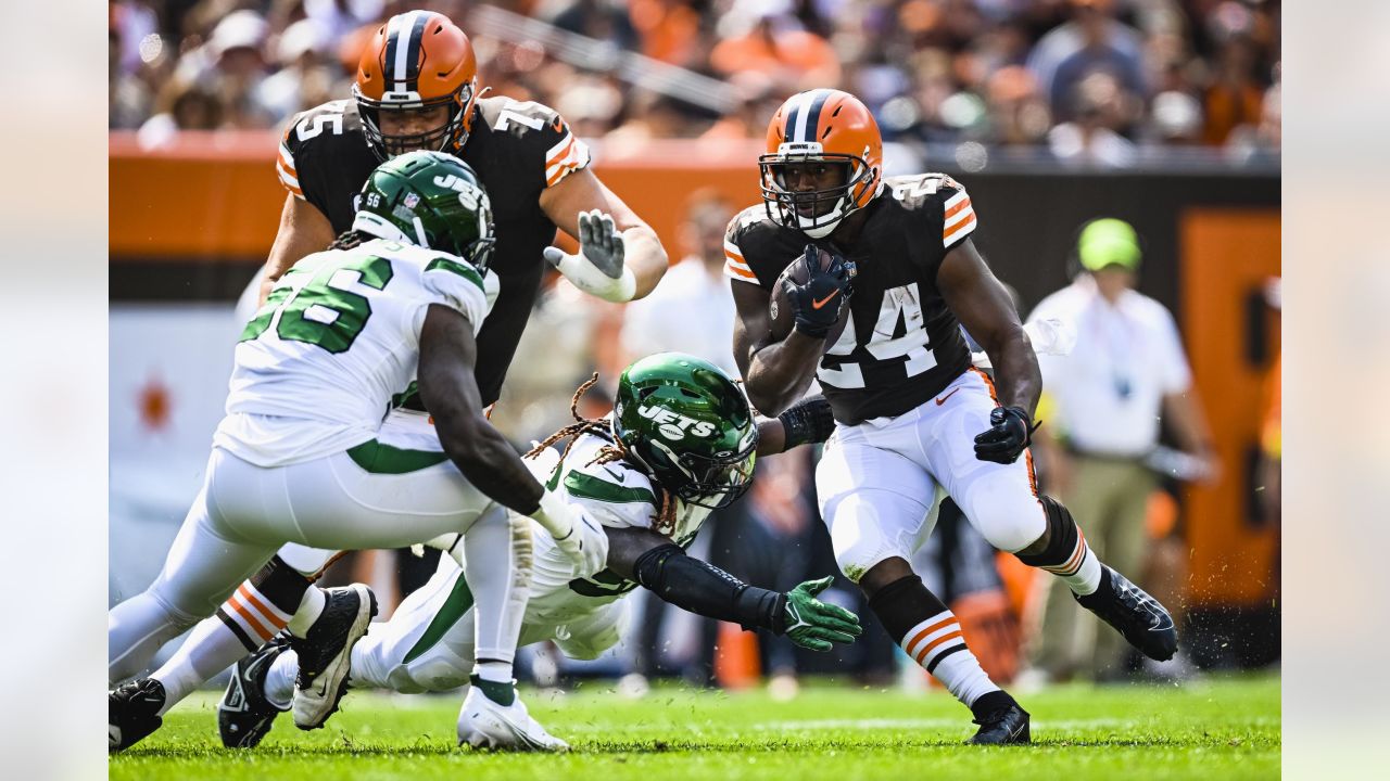 Photos: Week 2 - Jets at Browns Game Action