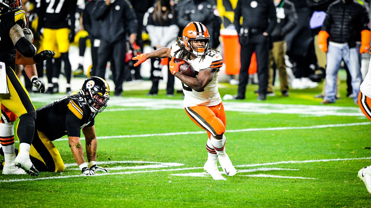 Photos: Wild Card Round - Browns at Steelers Game Action