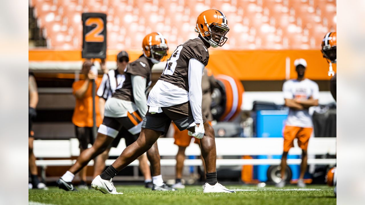 MoreForYouCleveland on X: #Browns WR Amari Cooper will wear #2 for his new  team. 