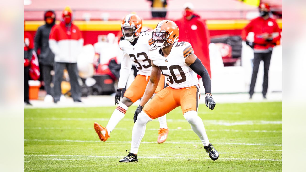 Browns sign 3rd-round LB Jacob Phillips