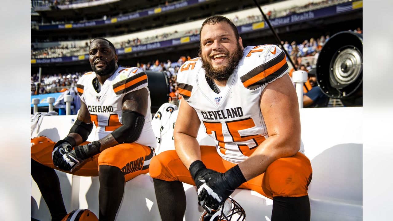 Browns activate offensive lineman Joel Bitonio ahead of playoff game  against Kansas City