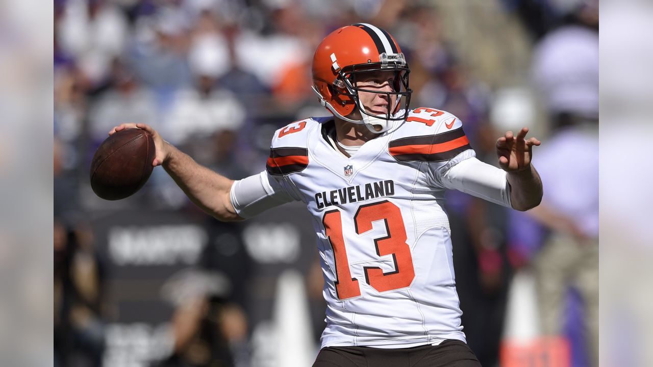 Tight end Gary Barnidge #82 of the Cleveland Browns catches a touchdown  pass while under pressure