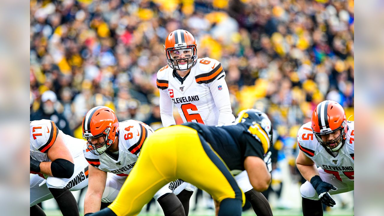 Browns end Steelers' four-game winning streak on surreal night in Cleveland