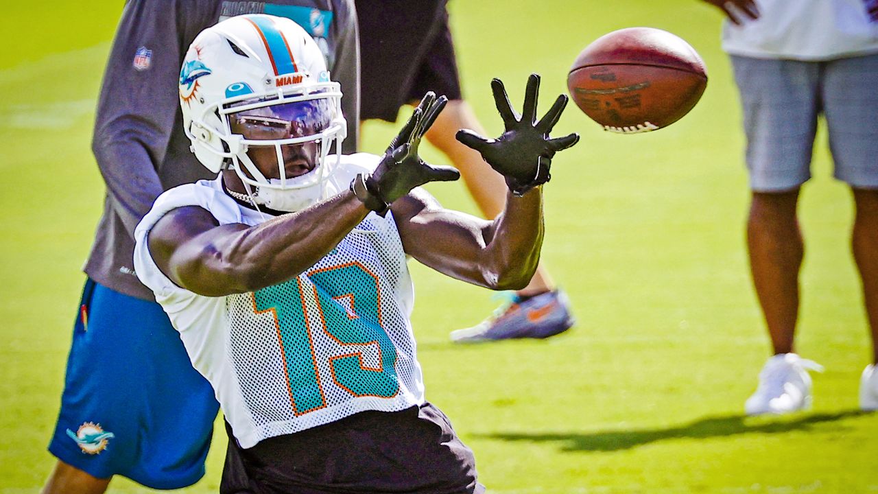 Browns reduce Pro Bowl returner Jakeem Grant Sr.'s cap charge