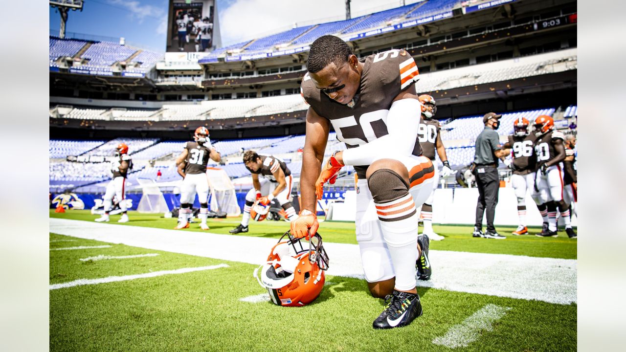 Cleveland Browns linebacker Jacob Phillips (50) drops back in coverage  during an NFL pre-season football game against the Washington Commanders,  Friday, Aug. 11, 2023, in Cleveland. (AP Photo/Kirk Irwin Stock Photo -  Alamy