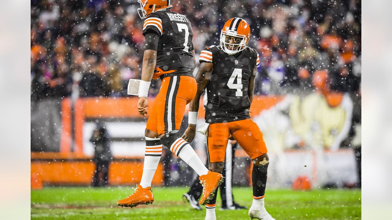 Photos: In Focus - Postgame Celebrations against the Ravens