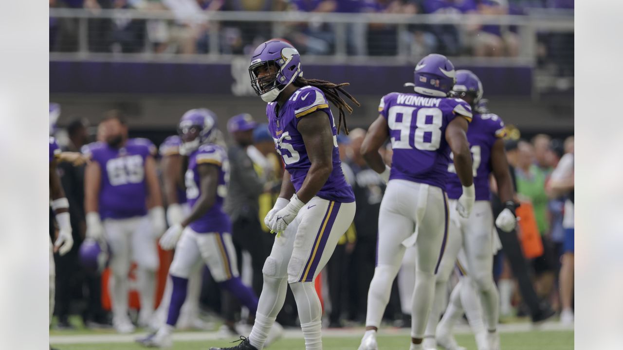 Browns acquire 3-time Pro Bowler Za'Darius Smith from Vikings