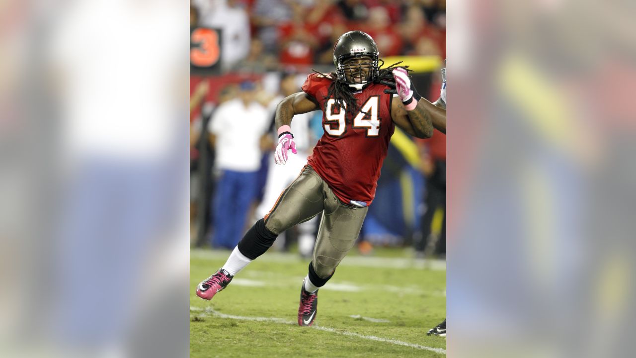 Browns Sign Former Falcons DE Adrian Clayborn