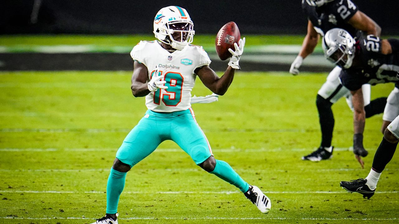 JAKEEM GRANT MIAMI DOLPHINS 1ST GAME SIGNED AUTOGRAPHED 11X14 PHOTO W/  PHOTO PROOF at 's Sports Collectibles Store