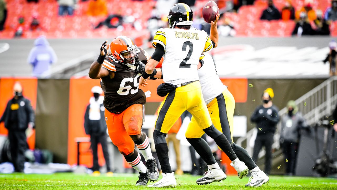 Browns vs. Steelers score: Cleveland holds on to earn playoff berth,  setting up wild-card rematch 