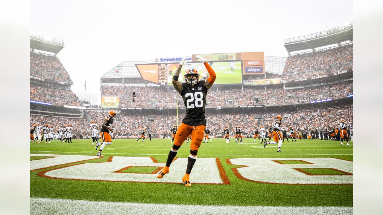 Browns 6-pack: Rookie O-lineman Dawand Jones gets a chance to prove his  worth - The Athletic