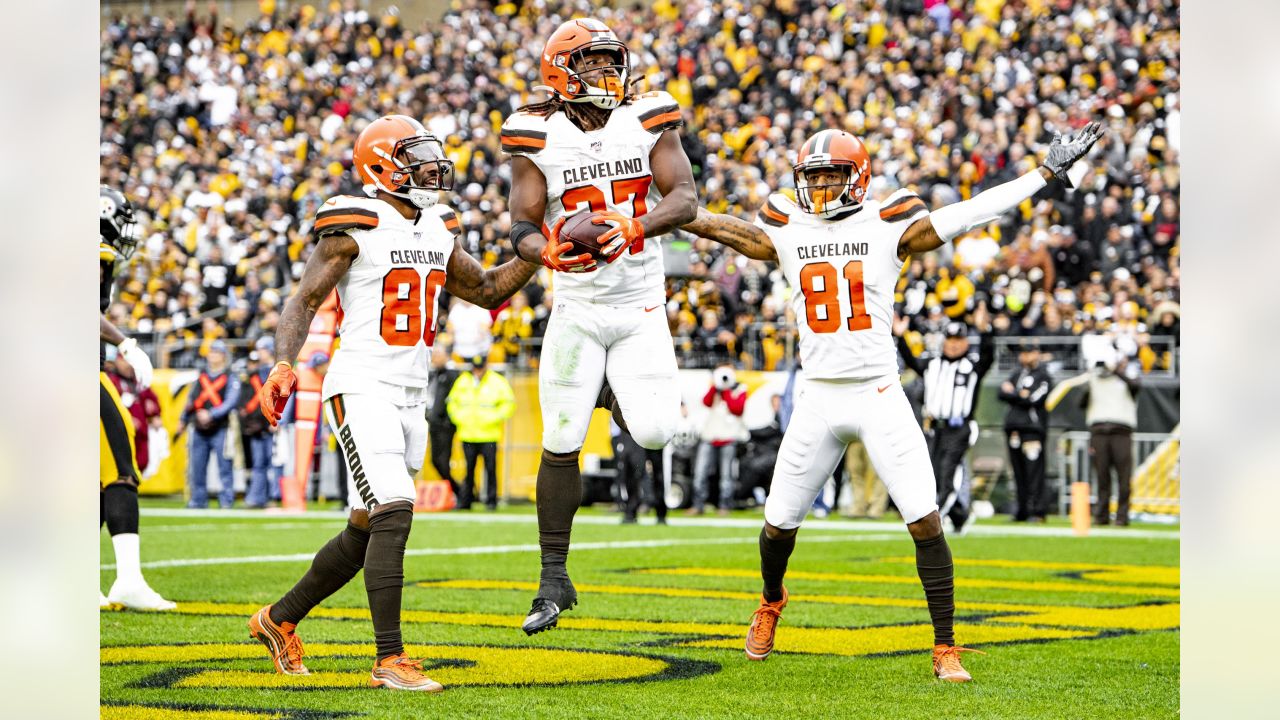 Browns Sign Hunt, Place Chubb On IR - News-Talk 1480 WHBC