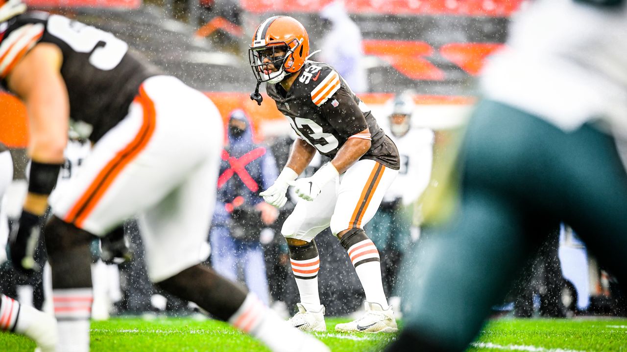 Cleveland Browns running back Kareem Hunt jogs off the field during pre-game  warm-ups before a NFL football game against the Baltimore Ravens, Sunday,  Oct. 23, 2022, in Baltimore. (AP Photo/Terrance Williams Stock