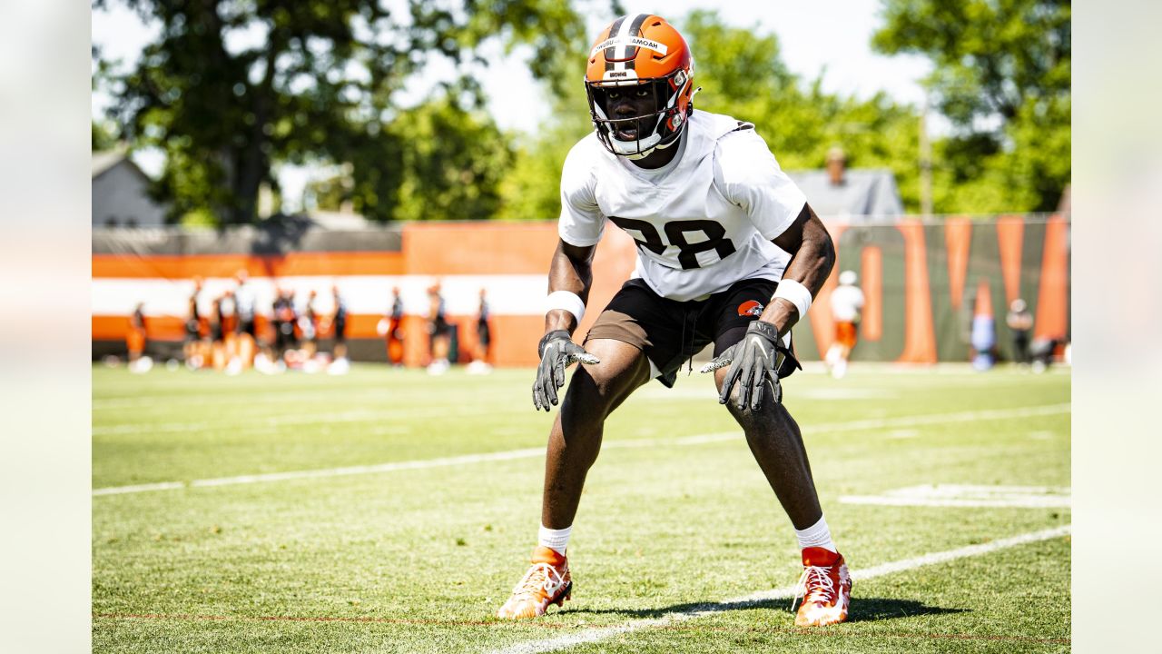 Browns LB Jeremiah Owusu-Koramoah, CB Greg Newsome II change