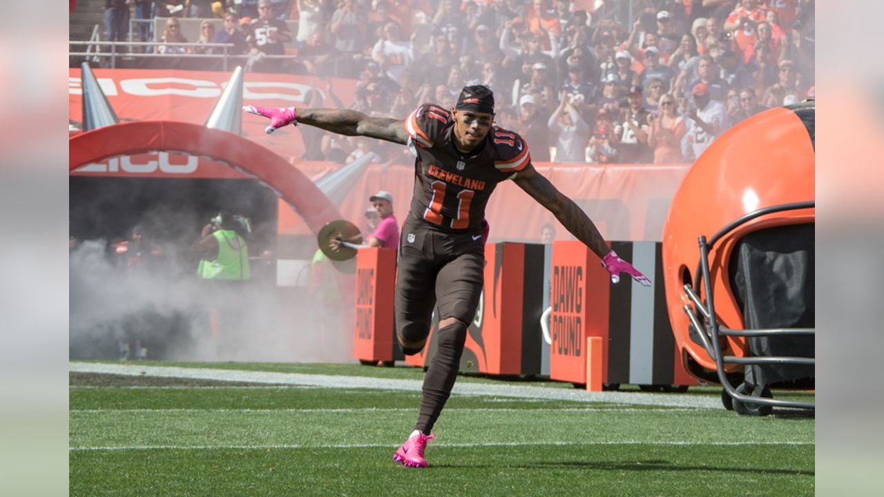 Browns legend Ernie Green, breast cancer survivor, plays for pink