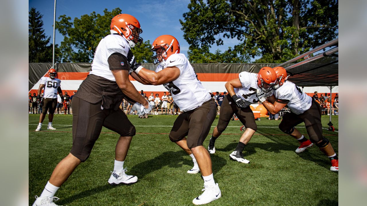 Cleveland Browns' Sione Takitaki from pick-six to COVID list: 'Bummer'