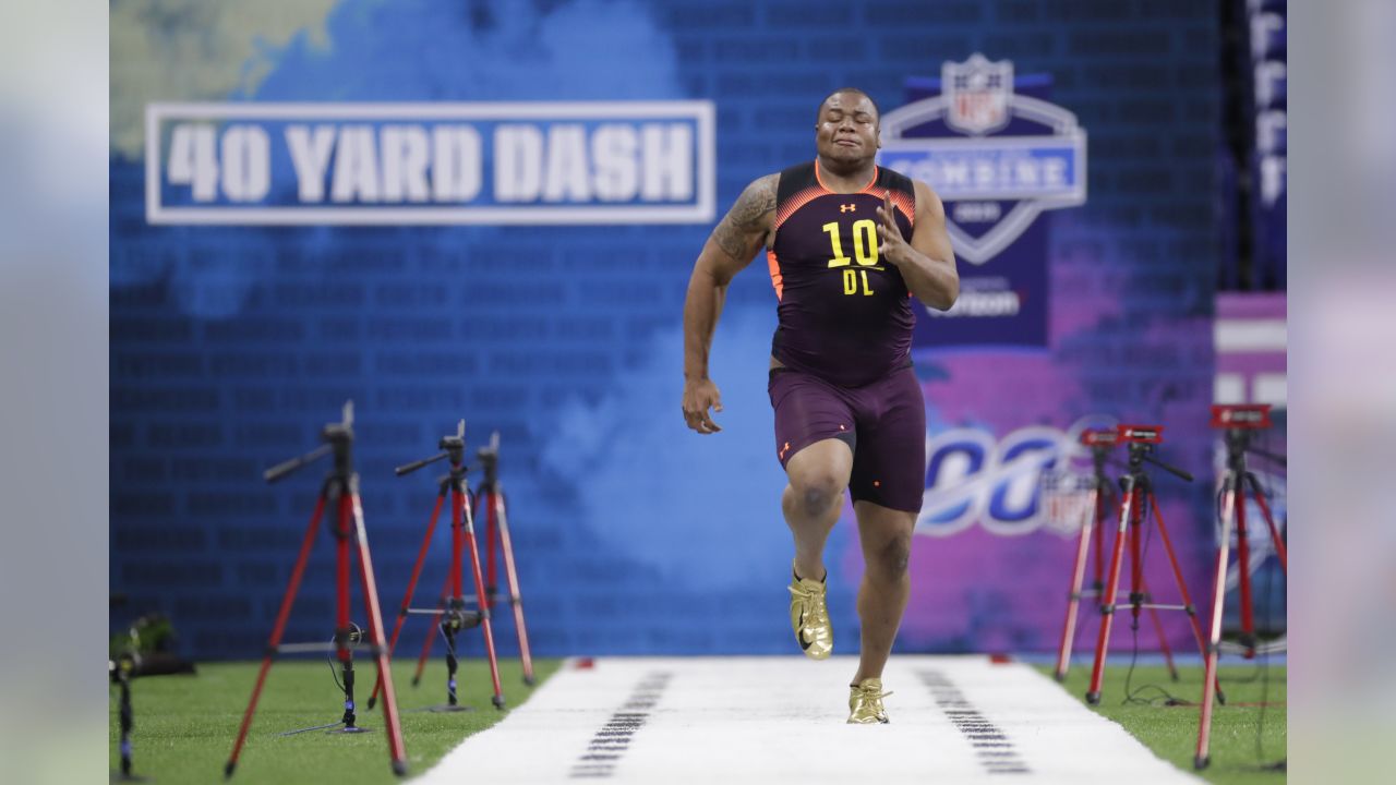 Montez Sweat breaks DL 40-yard dash record at the NFL Combine