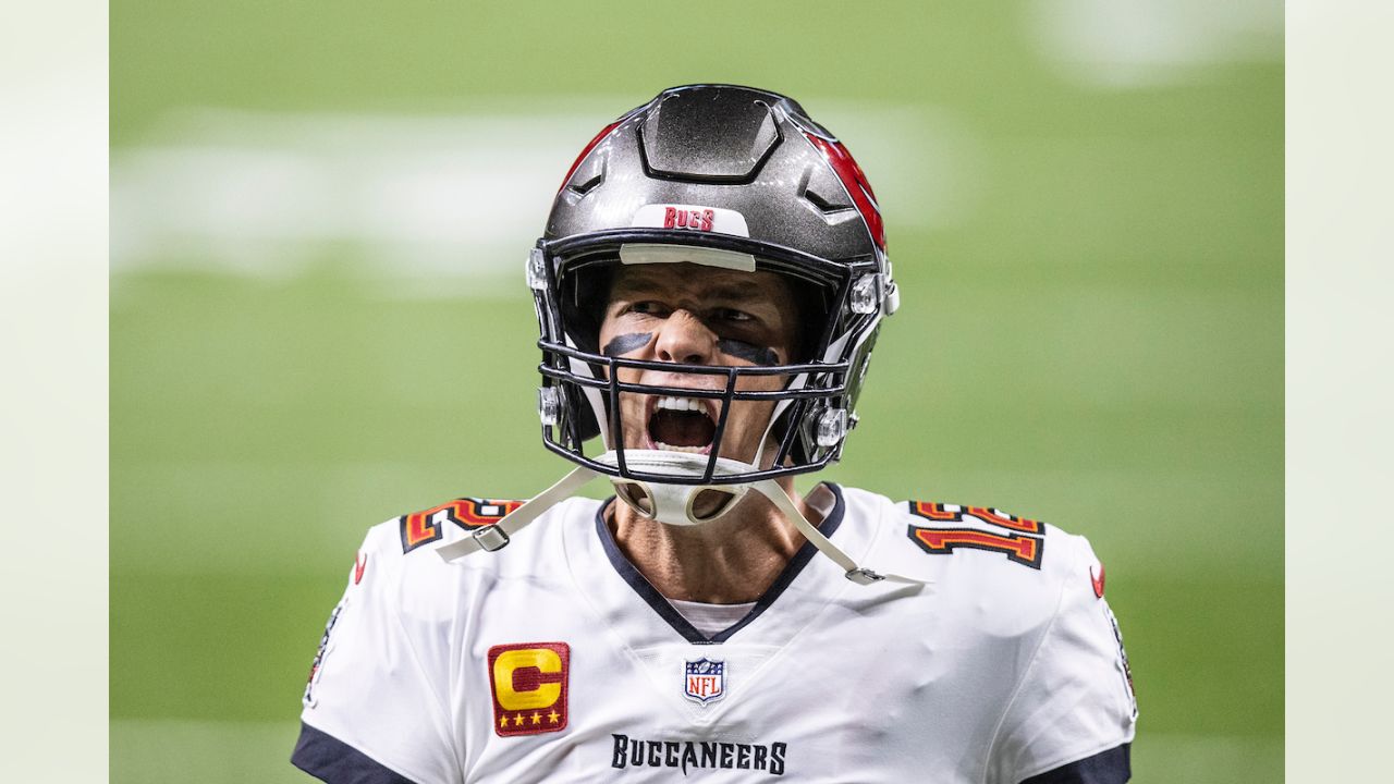 QB Tom Brady Signs Contract Extension with Tampa Bay Buccaneers