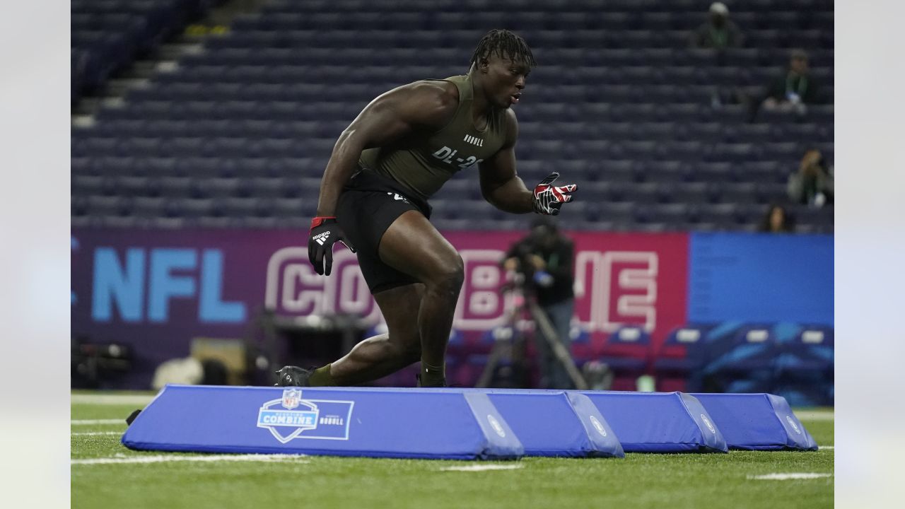 Watch Pick & View Highlights: Bucs Select YaYa Diaby with the 82nd Pick in  the 2023 NFL Draft